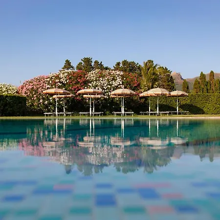 Fabricia Hotel 4*