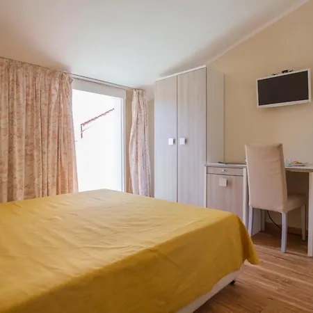Fabricia Hotel 4*