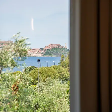 Fabricia Hotel 4*