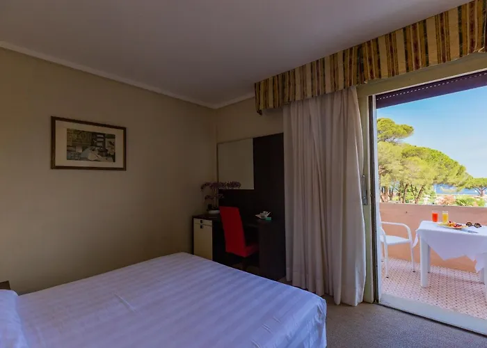 Hotel Fabricia 4*