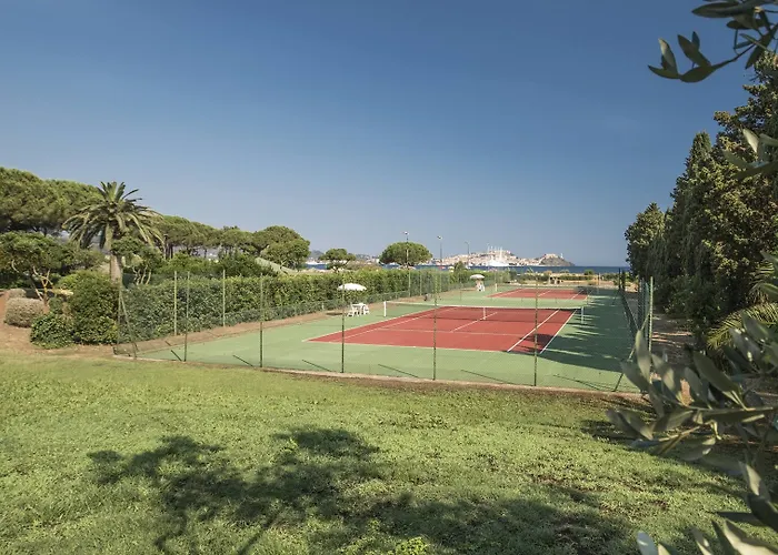 Ξενοδοχείο Fabricia 4*